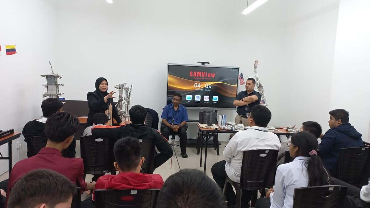 WhatsApp Image 2025-11-24 at 16.10.03
